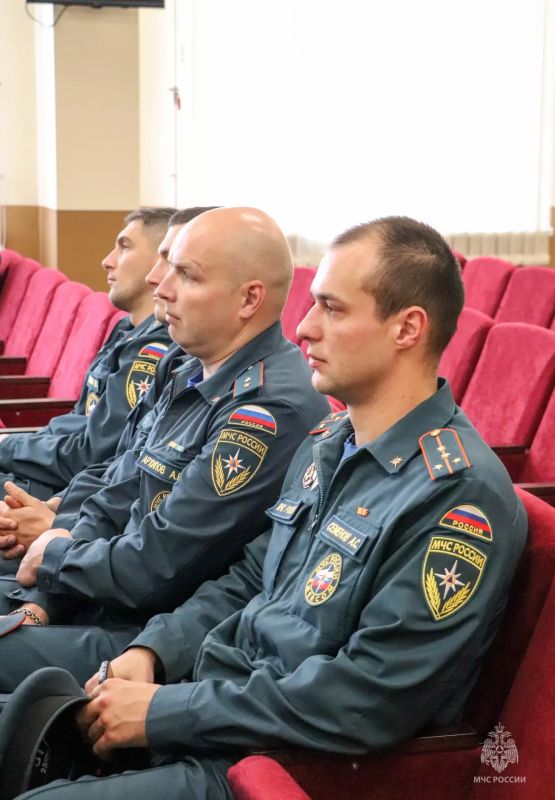 Безопасность на дорогах — приоритет для сотрудников МЧС России Безопасность на дорогах — приоритет для сотрудников МЧС России