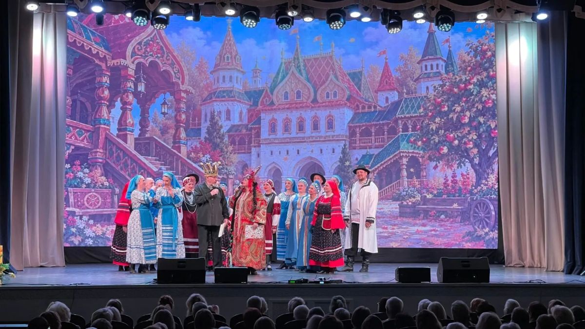Концерт в честь людей золотого возраста прошёл в Доме офицеров Концерт в честь людей золотого возраста прошёл в Доме офицеров