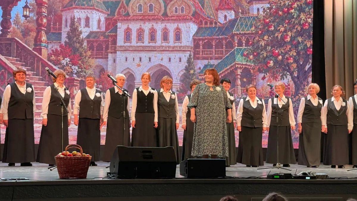 Концерт в честь людей золотого возраста прошёл в Доме офицеров Концерт в честь людей золотого возраста прошёл в Доме офицеров
