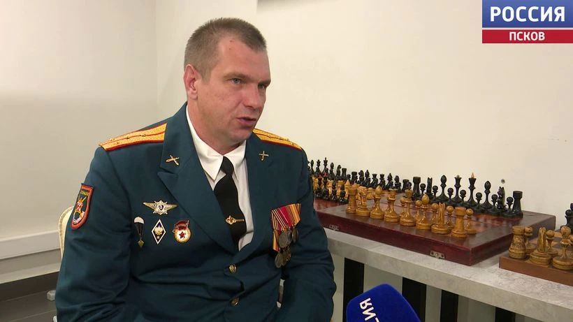"Шах и мат всем жизненным трудностям" - ветеран СВО нашел предназначение в коллекционировании шахмат