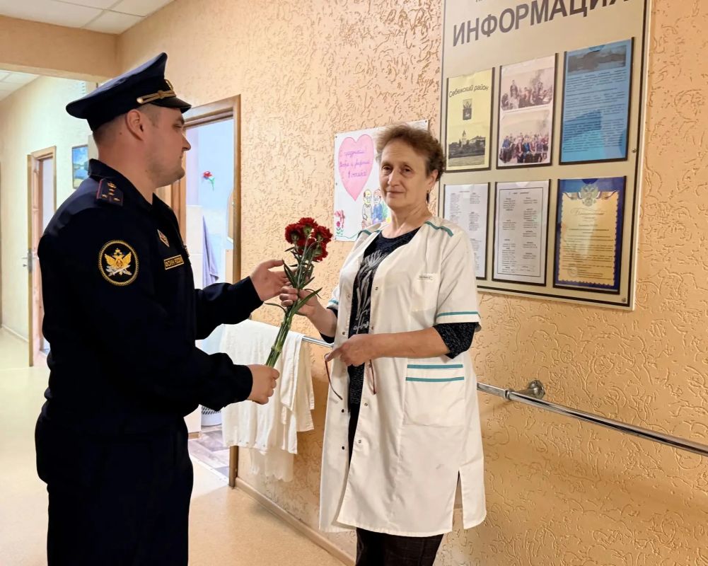 Сотрудники ИК-6 навестили постояльцев Себежского дома-интерната для престарелых и инвалидов Сотрудники ИК-6 навестили постояльцев Себежского дома-интерната для престарелых и инвалидов