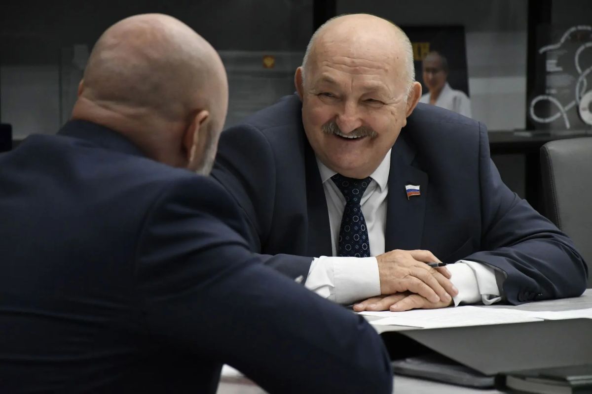 Состоялась первая рабочая встреча временно исполняющего полномочия Главы города Пскова Станислава Стармолотова с председателем Псковской городской Думы Александром Гончаренко Состоялась первая рабочая встреча временно исполняющего полномочия Главы города Пскова Станислава Стармолотова с председателем Псковской городской Думы Александром Гончаренко