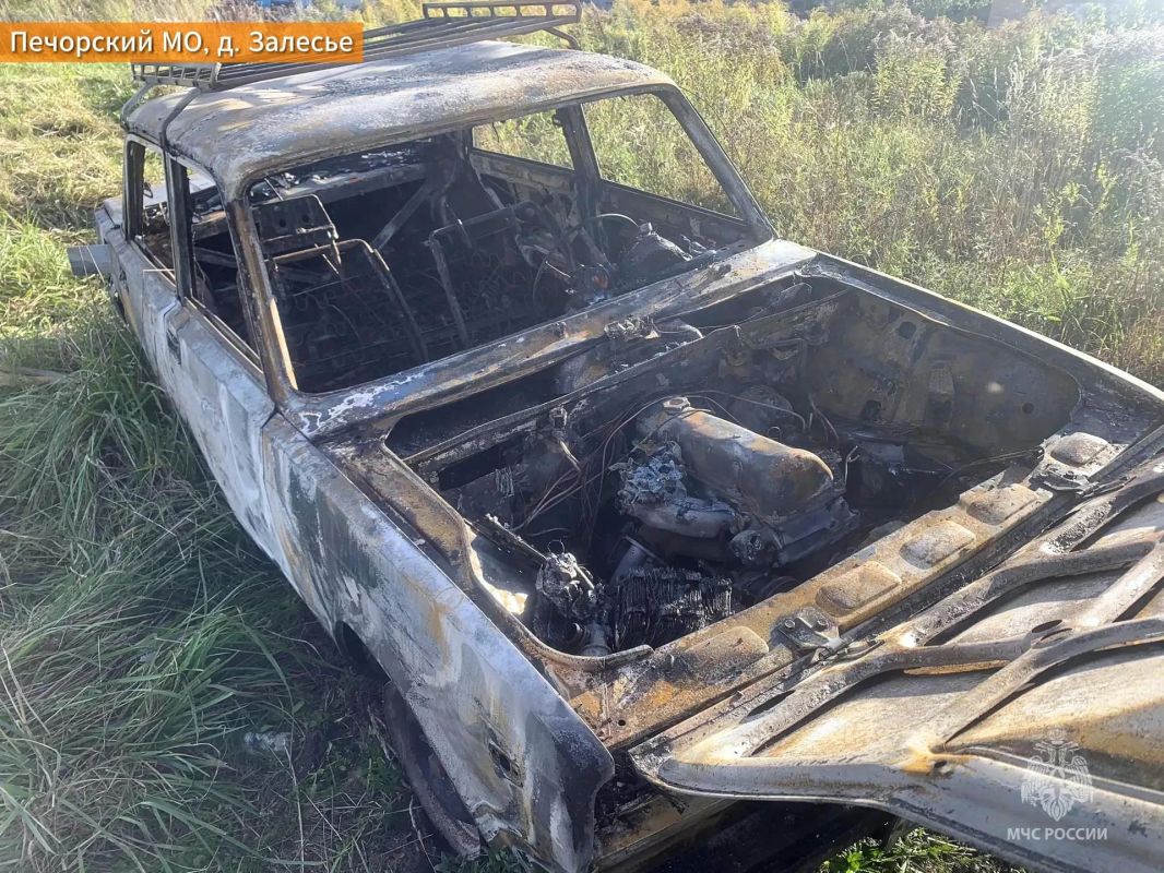 Сводка МЧС: 3 пожара за сутки, в Пскове горел подъезд Сводка МЧС: 3 пожара за сутки, в Пскове горел подъезд