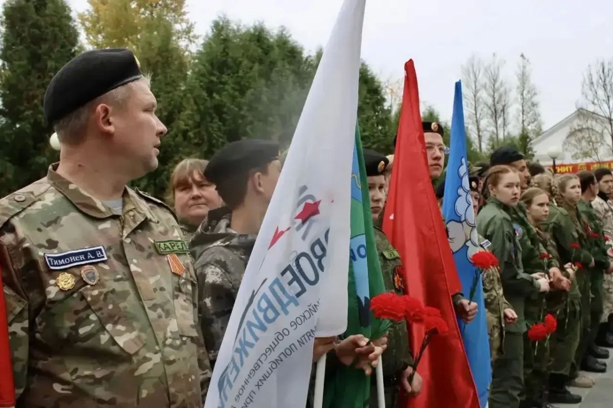 Михаил Ведерников: В Псковской области стартовала Межрегиональная экспедиция студенческих поисковых отрядов «XV Студенческая Вахта Памяти: Северо-Западный фронт» Михаил Ведерников: В Псковской области стартовала Межрегиональная экспедиция студенческих поисковых отрядов «XV Студенческая Вахта Памяти: Северо-Западный фронт»