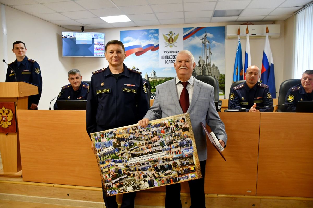 Юбилейные дни рождения отметили председатель ветеранской организации Владимир Михайлов и ветеран УИС Антонина Овчинникова