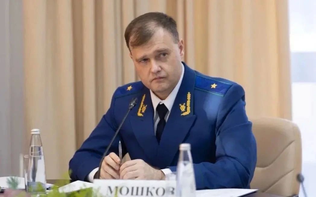 Прокурор Псковской области провел личный прием граждан в Великолукском районе