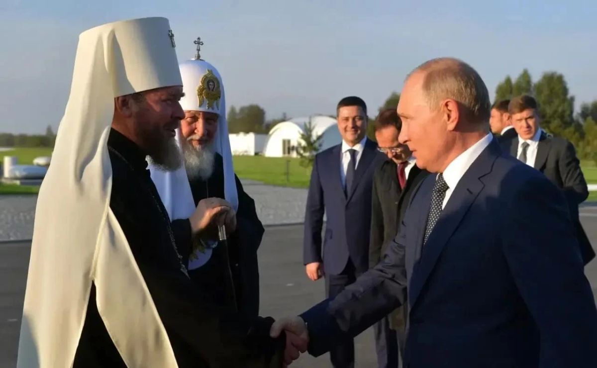 Губернатор Псковской области Михаил Ведерников поздравил митрополита Тихона (Шевкунова) с днём тезоименитства Губернатор Псковской области Михаил Ведерников поздравил митрополита Тихона (Шевкунова) с днём тезоименитства
