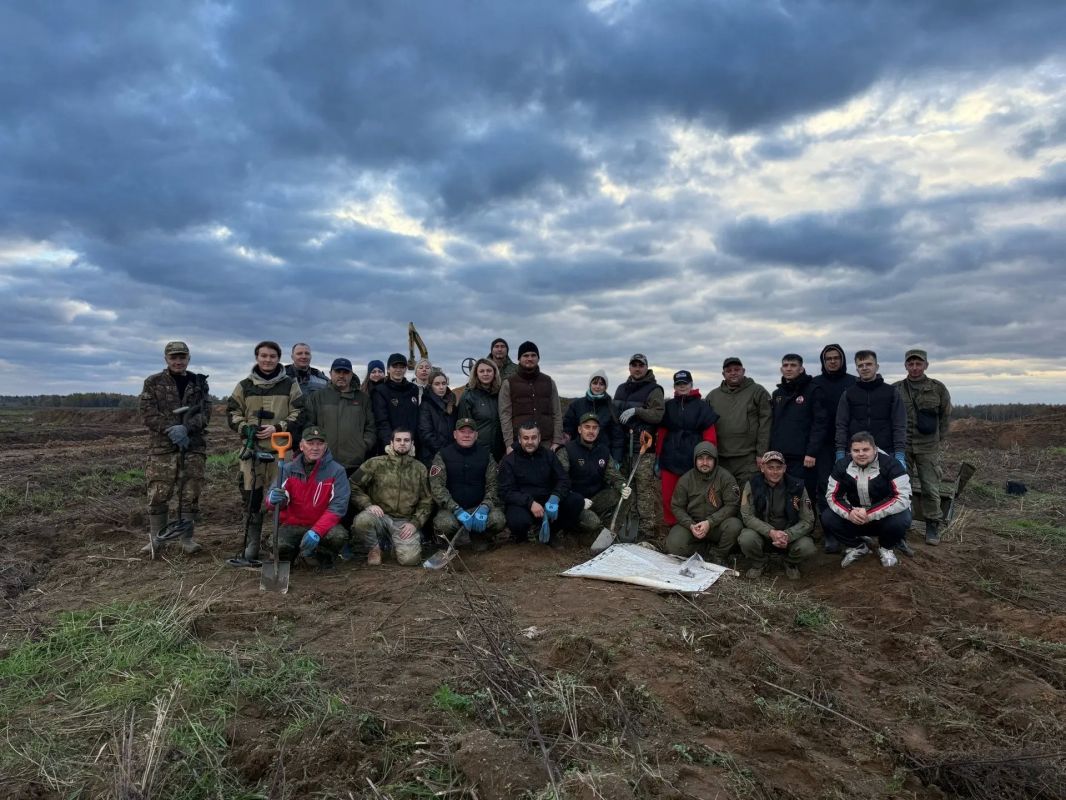 В Невельском МО подняты останки красноармейцев В Невельском МО подняты останки красноармейцев