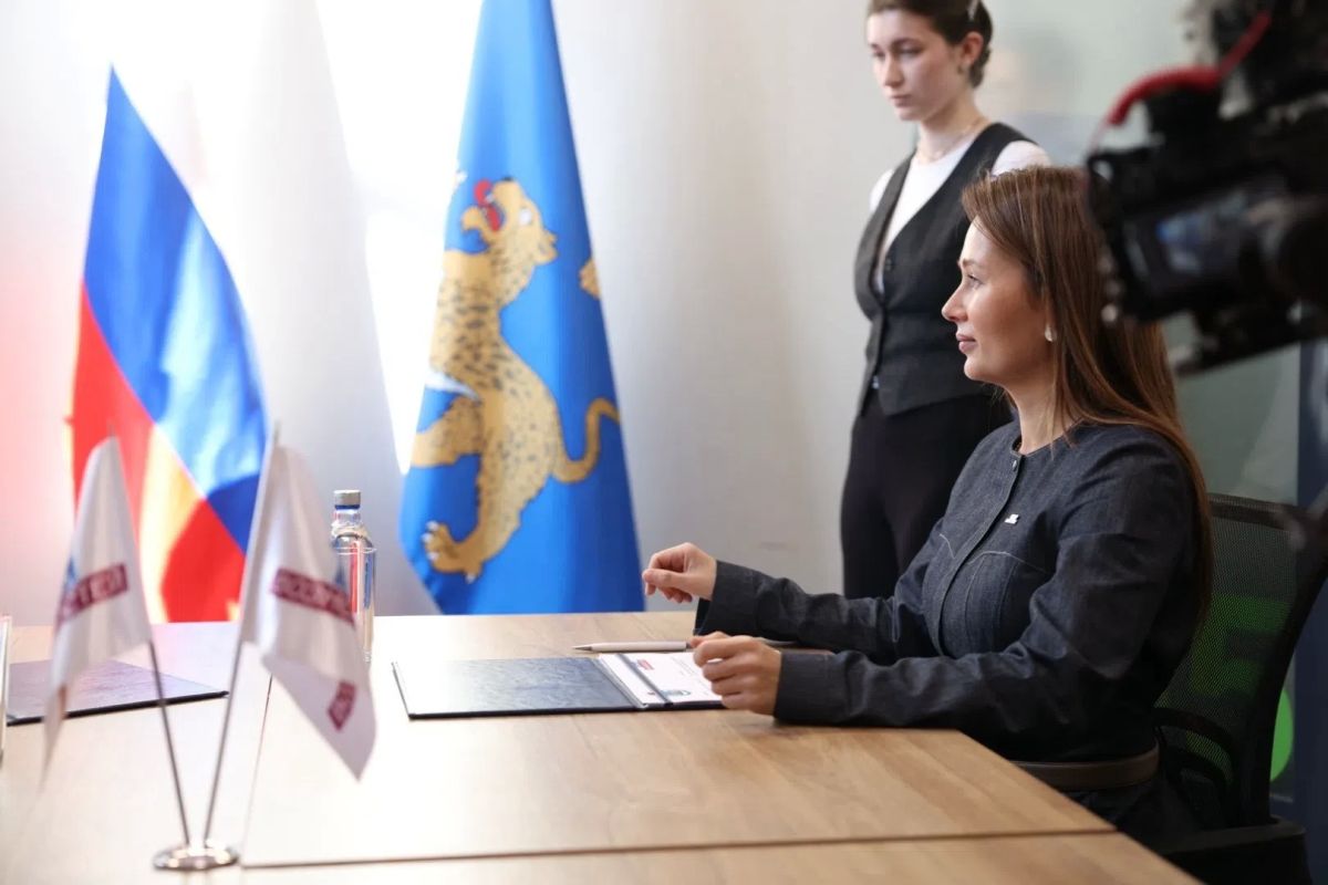 Подписание дорожной карты взаимодействия Президентской платформы «Россия – страна возможностей» и Псковской области состоялось в рамках всероссийского форума «День профразвития: найди себя в Псковской области» Подписание дорожной карты взаимодействия Президентской платформы «Россия – страна возможностей» и Псковской области состоялось в рамках всероссийского форума «День профразвития: найди себя в Псковской области»