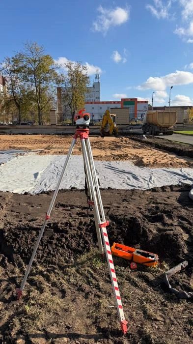 На стадионе «Машиностроитель» строят новую баскетбольную площадку