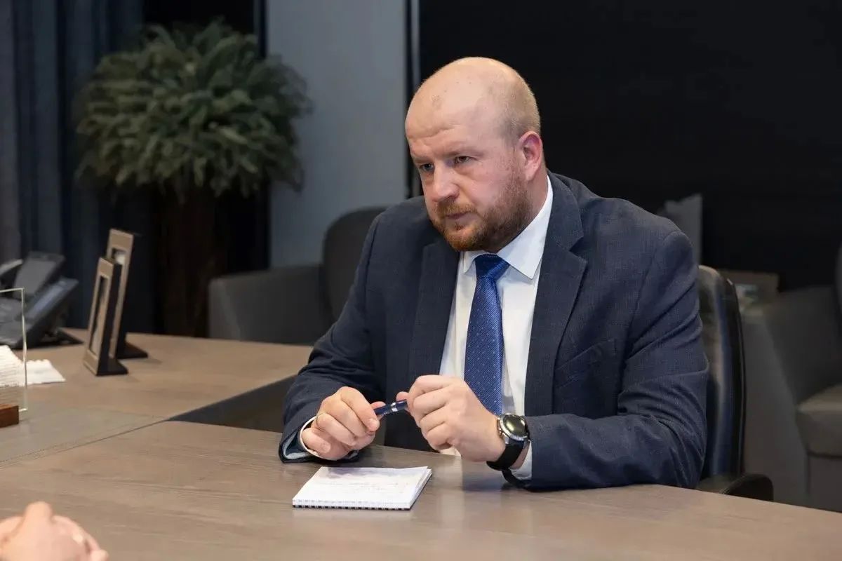 Михаил Ведерников: Порядок предстоящего рассмотрения проекта закона о бюджете на 2027 год и плановый период обсудили с председателем Законодательного Собрания Псковской области Борисом ЁЛКИНЫМ Михаил Ведерников: Порядок предстоящего рассмотрения проекта закона о бюджете на 2027 год и плановый период обсудили с председателем Законодательного Собрания Псковской области Борисом ЁЛКИНЫМ