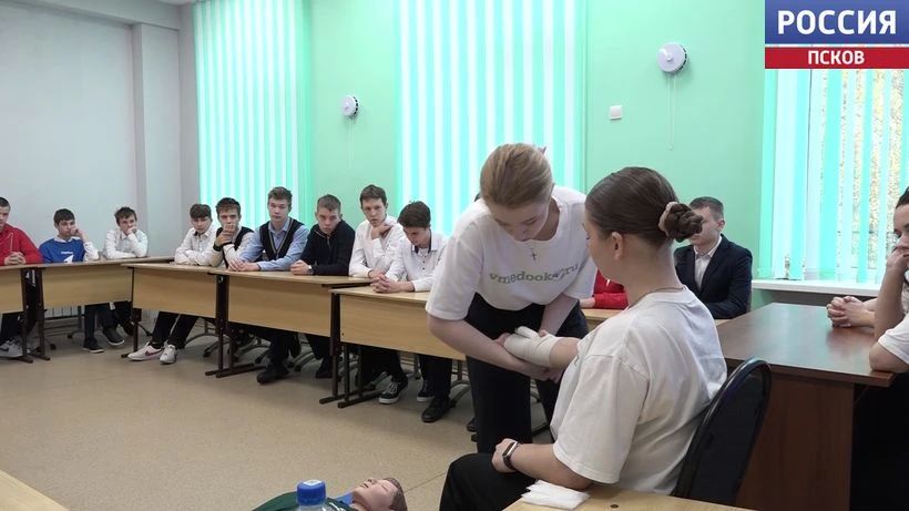 Сердечно-легочная реанимация и прием Геймлиха: чему научили школьников Булынинской школы Сердечно-легочная реанимация и прием Геймлиха: чему научили школьников Булынинской школы