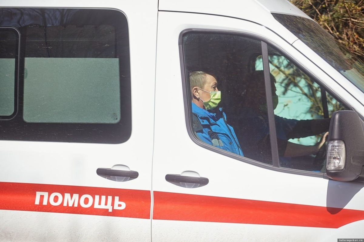 Учёные Сеченовского университета обнаружили, что РНК и белки коронавируса могут сохраняться в тканях организма спустя месяцы и годы после COVID-19