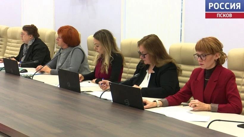 Псковские депутаты обсудили налоговую льготу для продавцов жилья для сирот Псковские депутаты обсудили налоговую льготу для продавцов жилья для сирот