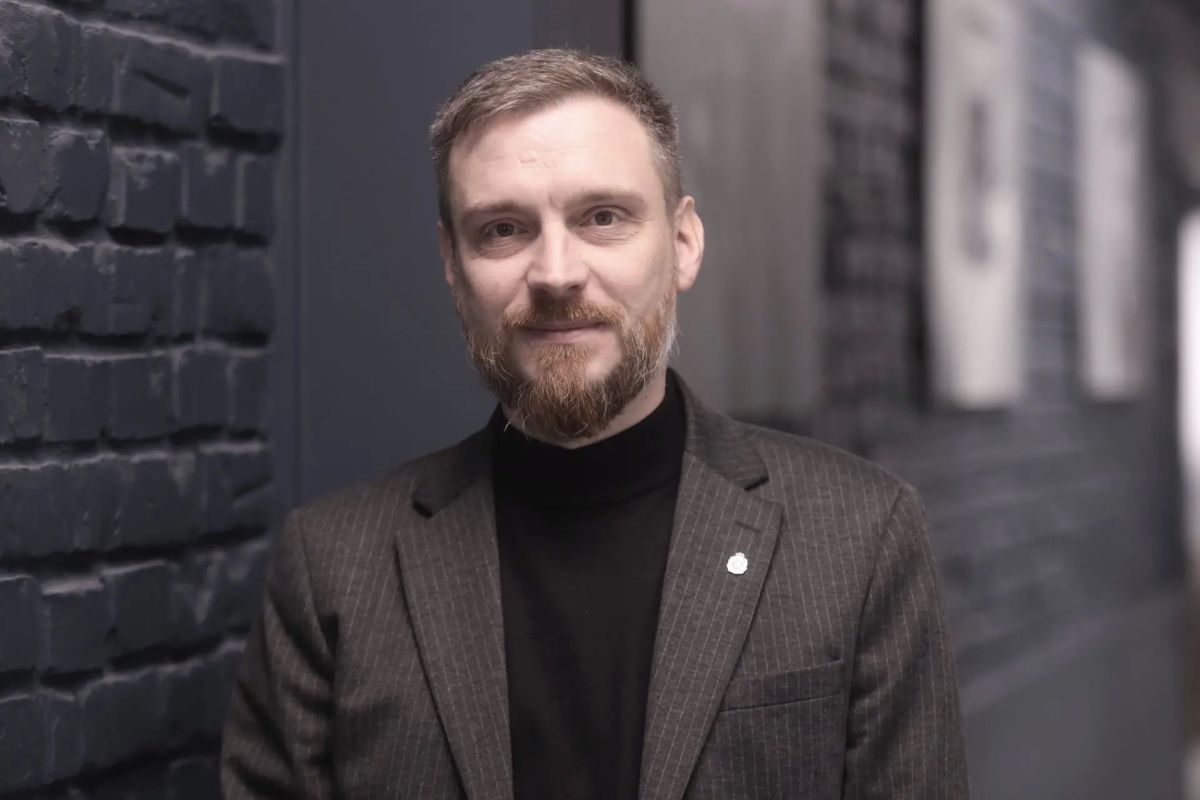 Генеральный директор компании «Экогрупп» Денис Кузнецов стал гостем программы «Оглавление» на радиостанции «Серебряный дождь» (88.3 FM) в Пскове