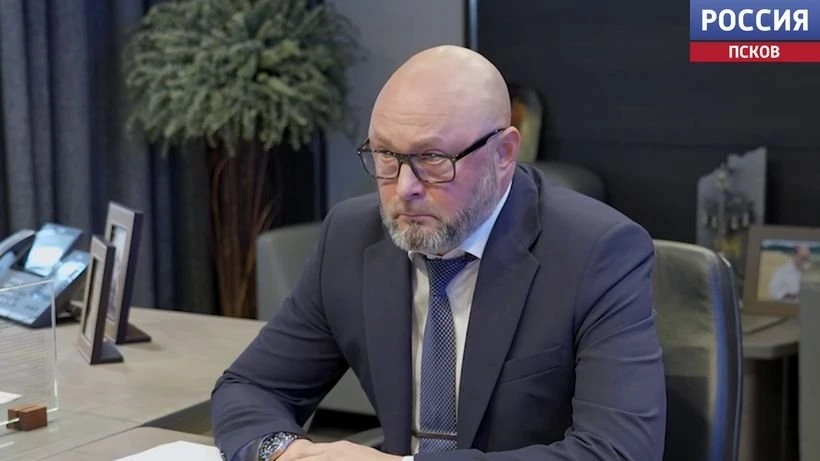 Ведерников и Стармолотов обсудили развитие Пскова: от обращений граждан до ремонта Советской