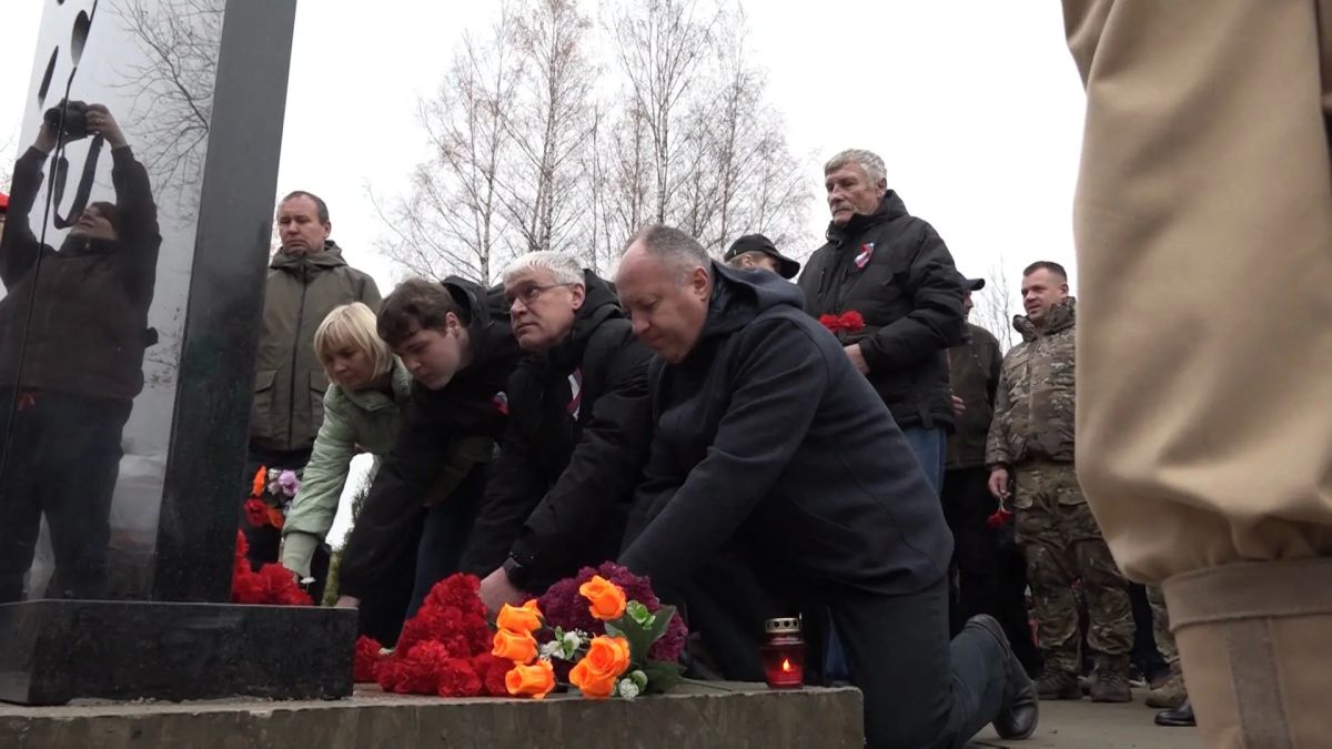 Мемориал участникам локальных конфликтов: в Переслегино открыли сквер Мемориал участникам локальных конфликтов: в Переслегино открыли сквер