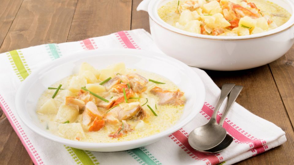 Сытный обед за копейки: хозяйки оценят этот рыбный суп по рецепту из СССР