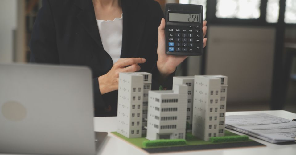 Коммунальные тарифы: новое повышение и попытки адаптации