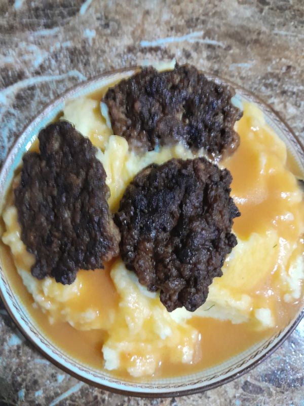 Нежные оладьи из говяжьей печени: быстро, вкусно и доступно