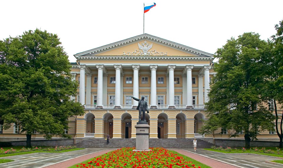 Маргарита Рудакова подготовит рынок соцпита Петербурга к монополизации картелями