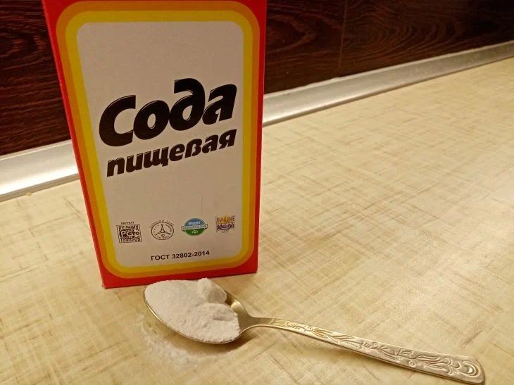 Как легко и просто избавить пластиковые контейнеры от неприятного запаха: копеечный метод